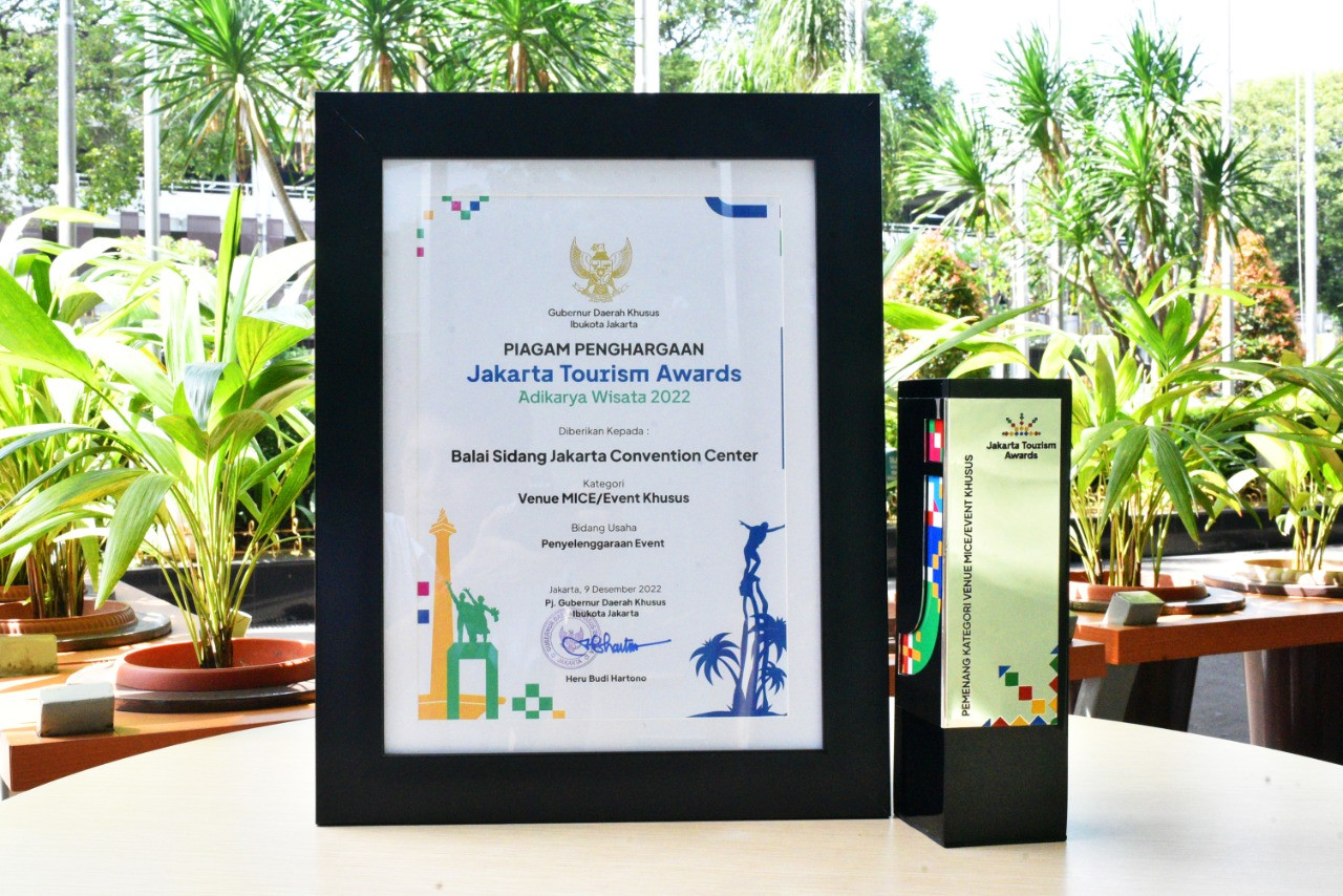 Jakarta Convention Center mendapatkan penghargaan di Jakarta Tourism Award 2022 