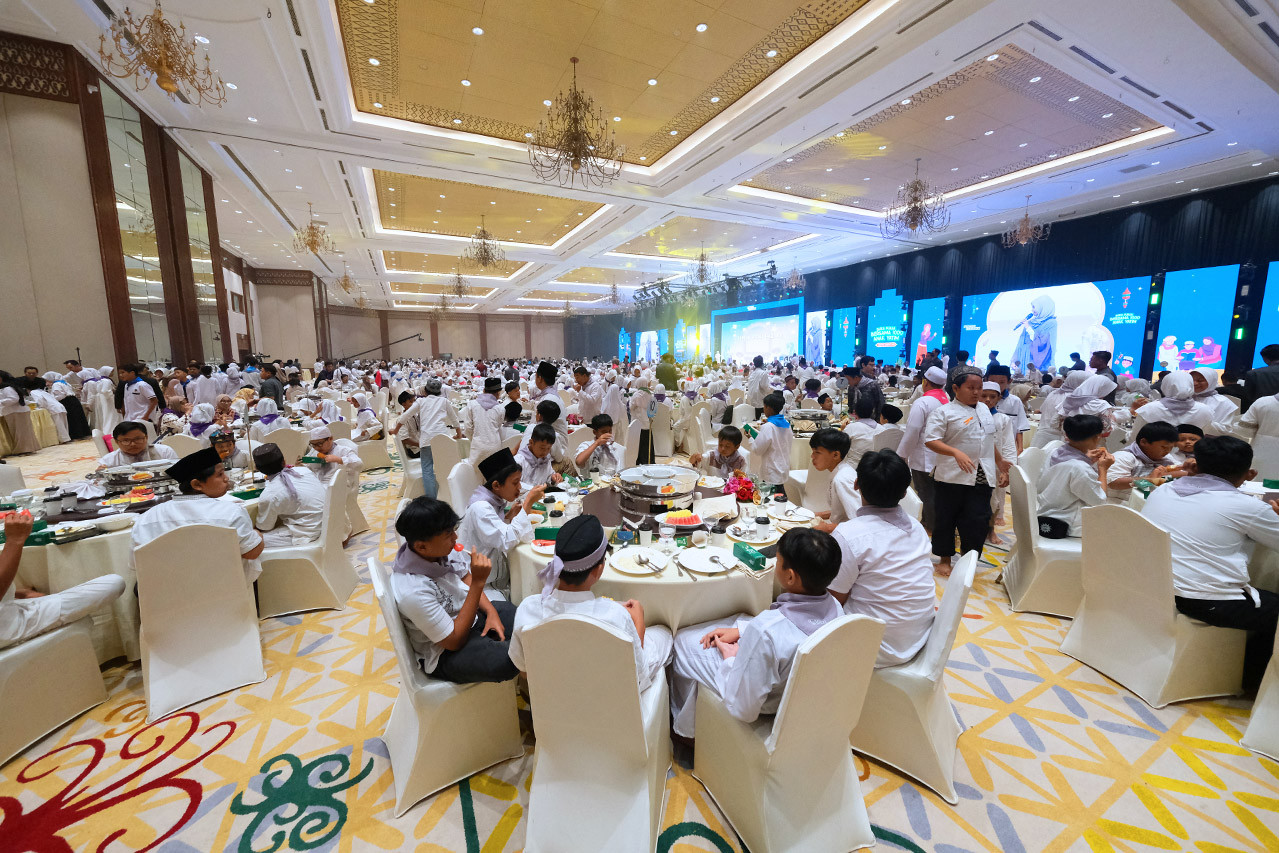 Pacto Convex Buka Puasa Bersama 1000 Anak Yatim